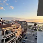 Penthouse A Due Passi Dal Mare Appartement *