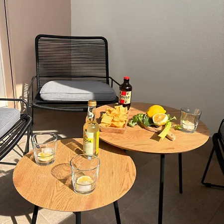 Penthouse A Due Passi Dal Mare Апартаменты *